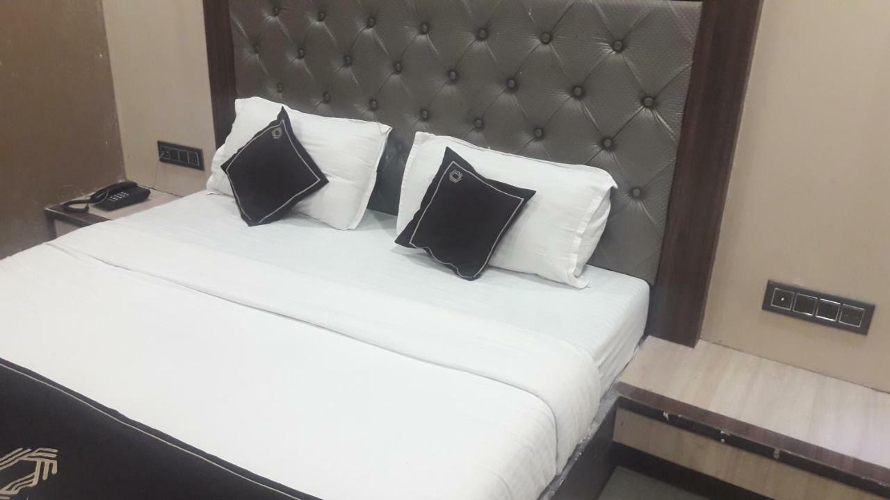 Shine Hospitality Hotel Mumbai Kültér fotó