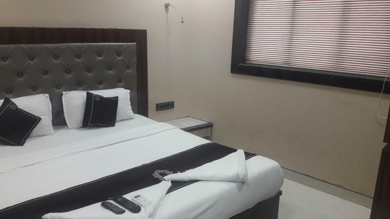 Shine Hospitality Hotel Mumbai Kültér fotó