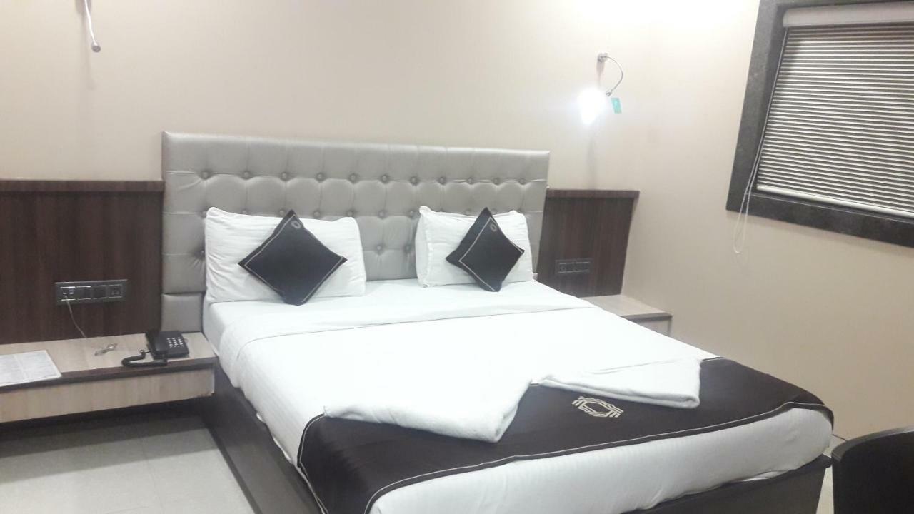 Shine Hospitality Hotel Mumbai Kültér fotó