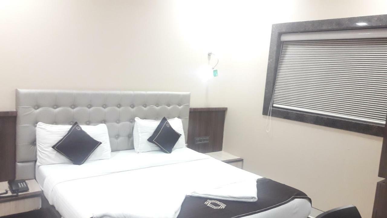 Shine Hospitality Hotel Mumbai Kültér fotó