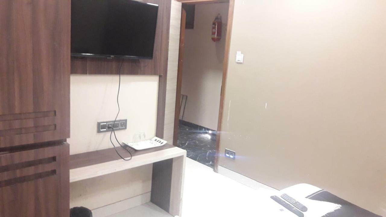 Shine Hospitality Hotel Mumbai Kültér fotó